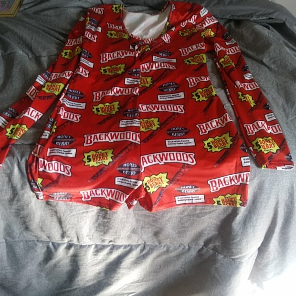 Im selling a onesie